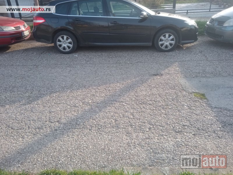 Glavna slika -  reno laguna senik - MojAuto