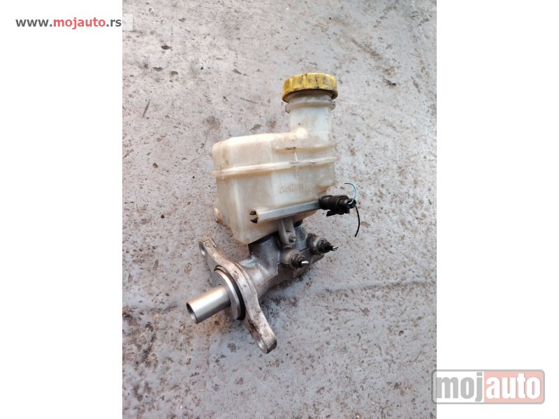 Glavna slika -  Fiat 500 glavni kocioni cilindar Originalni delovi  Moguca ugradnja delova  Alfa Romeo 147-156-166-159-GT-MiTo-Giulietta Fiat bravo 2 - croma -grande punto -multipla 2 -punto 3 -stilo-idea Freemont Panda 3 500L 500 Lancia ypsilon-delta-musa-lybra  Ukoliko - MojAuto