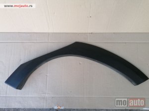 polovni delovi  Leva lajsna ruba blatobrana, zadnje stranice Peugeot 2008