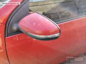 Glavna slika -  Golf 6 levi retrovizor Originalni delovi  Moguca ugradnja delova  Alfa Romeo 147-156-166-159-GT-MiTo-Giulietta Fiat bravo 2 - croma -grande punto -multipla 2 -punto 3 -stilo-idea Freemont Panda 3 500L 500 Lancia ypsilon-delta-musa-lybra Volkswagen Golf 6 - MojAuto