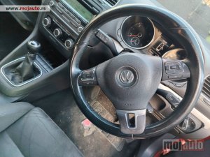 Glavna slika -  Golf 6 mf volan Originalni delovi&nbsp; Moguca ugradnja delova  Alfa Romeo 147-156-166-159-GT-MiTo-Giulietta Fiat bravo 2 - croma -grande punto -multipla 2 -punto 3 -stilo-idea Freemont Panda 3 500L 500 Lancia ypsilon-delta-musa-lybra Volkswagen Golf 6  U - MojAuto