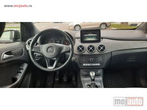 polovni Automobil Mercedes B 180 kao nov 