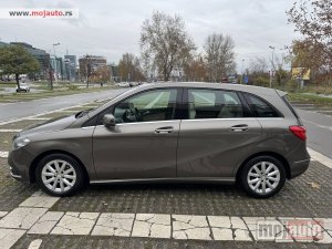 Glavna slika - Mercedes B 180 B180 BlueEFFICIENCY  - MojAuto