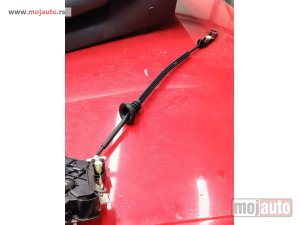 polovni delovi  Golf 6 sajla od brave unutrašnje do tapacira Originalni delovi  Moguca ugradnja delova  Alfa Romeo 147-156-166-159-GT-MiTo-Giulietta Fiat bravo 2 - croma -grande punto -multipla 2 -punto 3 -stilo-idea Freemont Panda 3 500L 500 Lancia ypsilon-delta-musa-ly