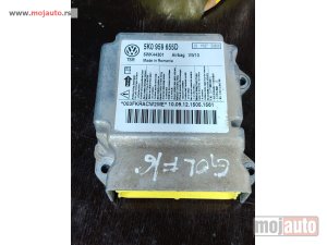 Glavna slika -  Golf 6 airbeg centrala Originalni delovi  Moguca ugradnja delova  Alfa Romeo 147-156-166-159-GT-MiTo-Giulietta Fiat bravo 2 - croma -grande punto -multipla 2 -punto 3 -stilo-idea Freemont Panda 3 500L 500 Lancia ypsilon-delta-musa-lybra Volkswagen Golf 6 - MojAuto
