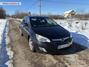 Glavna slika - Opel Astra J   - MojAuto