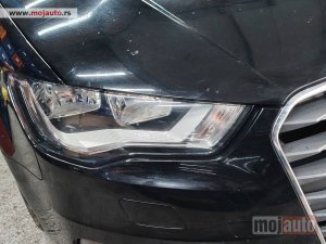 Glavna slika -  Audi a3 v8 desni far 2012-2020 Originalni delovi  Moguca ugradnja delova  Alfa Romeo 147-156-166-159-GT-MiTo-Giulietta Fiat bravo 2 - croma -grande punto -multipla 2 -punto 3 -stilo-idea Freemont Panda 3 500L 500 Lancia ypsilon-delta-musa-lybra Volkswagen - MojAuto