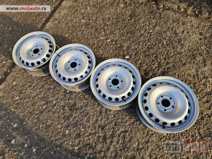 Glavna slika -  Celicne Felne 16Coli 5x114,3 Dačija Reno kao nove odlicne - MojAuto