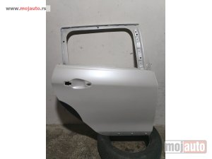 polovni delovi  Zadnja desna vrata bela perla Peugeot 2008 od 2013. do 2019. god.