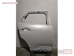 polovni delovi  Zadnja desna vrata bela perla Peugeot 3008, od 2016-2024. god.