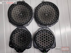 Glavna slika -  Audi a3 v8 zvucnici Originalni delovi  Moguca ugradnja delova  Alfa Romeo 147-156-166-159-GT-MiTo-Giulietta Fiat bravo 2 - croma -grande punto -multipla 2 -punto 3 -stilo-idea Freemont Panda 3 500L 500 Lancia ypsilon-delta-musa-lybra Volkswagen Golf 6  Au - MojAuto