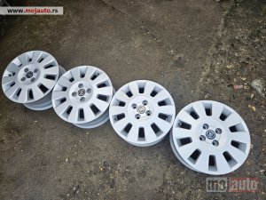 Glavna slika -  AluFelne 15Coli 4x100 Fiat Grande Punto kao nove - MojAuto