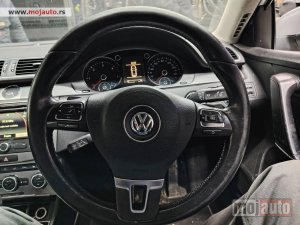 Glavna slika -  Pasat b7 volan sa airbeg Originalni delovi  Moguca ugradnja delova  Alfa Romeo 147-156-166-159-GT-MiTo-Giulietta Fiat bravo 2 - croma -grande punto -multipla 2 -punto 3 -stilo-idea Freemont Panda 3 500L 500 Lancia ypsilon-delta-musa-lybra Volkswagen Golf - MojAuto