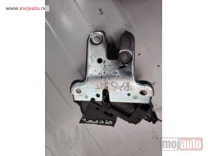 Glavna slika -  Pasat b7 zadnja brava gepeka Originalni delovi  Moguca ugradnja delova  Alfa Romeo 147-156-166-159-GT-MiTo-Giulietta Fiat bravo 2 - croma -grande punto -multipla 2 -punto 3 -stilo-idea Freemont Panda 3 500L 500 Lancia ypsilon-delta-musa-lybra Volkswagen G - MojAuto