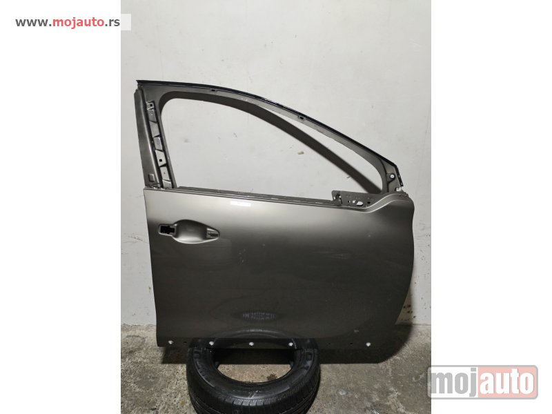 Glavna slika -  Prednja desna vrata siva Peugeot 2008 od 2013.do 2020.god - MojAuto