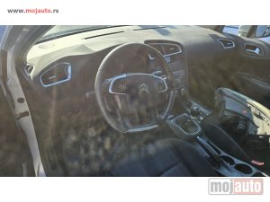 Glavna slika -  C4 instrument tabla - MojAuto