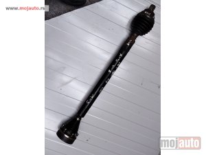 Glavna slika -  Audi a3 v8 desna poluosovina 1.6 105 ks Originalni delovi  Moguca ugradnja delova  Alfa Romeo 147-156-166-159-GT-MiTo-Giulietta Fiat bravo 2 - croma -grande punto -multipla 2 -punto 3 -stilo-idea Freemont Panda 3 500L 500 Lancia ypsilon-delta-musa-lybra V - MojAuto