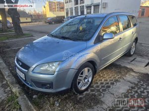 Glavna slika - Ford Focus 1,6 GHIA  - MojAuto