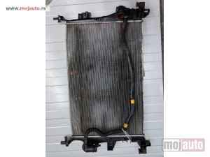 Glavna slika -  Fiat 500x hladnjak vode 1.4 multiair 140 ks Originalni delovi  Moguca ugradnja delova  Alfa Romeo 147-156-166-159-GT-MiTo-Giulietta Fiat bravo 2 - croma -grande punto -multipla 2 -punto 3 -stilo-idea Freemont Panda 3 500L 500 500x Lancia ypsilon-delta-mus - MojAuto