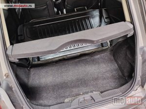 Glavna slika -  Fiat 500 daska gepeka Originalni delovi  Moguca ugradnja delova  Alfa Romeo 147-156-166-159-GT-MiTo-Giulietta Fiat bravo 2 - croma -grande punto -multipla 2 -punto 3 -stilo-idea Freemont Panda 3 500L 500 500x Lancia ypsilon-delta-musa-lybra Volkswagen Gol - MojAuto