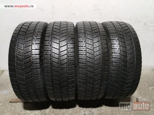 polovni delovi  3562. Gume CONTINENTAL 16 C, ZIMSKE 215/65, Šara 8,0 mm. DOT 3823