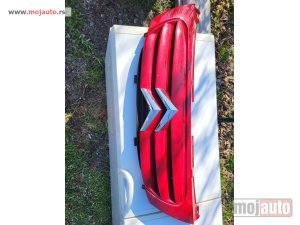 polovni delovi  Prednja maska c3