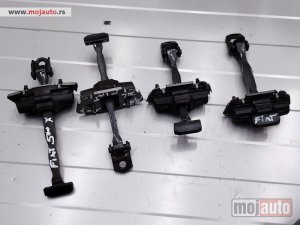 Glavna slika -  Fiat 500x graničnici vrata Originalni delovi  Moguca ugradnja delova  Alfa Romeo 147-156-166-159-GT-MiTo-Giulietta Fiat bravo 2 - croma -grande punto -multipla 2 -punto 3 -stilo-idea Freemont Panda 3 500L 500 500x Lancia ypsilon-delta-musa-lybra Volkswage - MojAuto