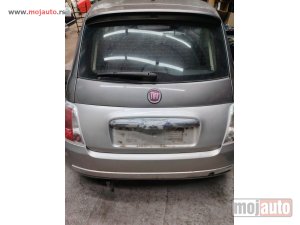 Glavna slika -  Fiat 500 gepek vrata - peta vrata siva Originalni delovi  Moguca ugradnja delova  Alfa Romeo 147-156-166-159-GT-MiTo-Giulietta Fiat bravo 2 - croma -grande punto -multipla 2 -punto 3 -stilo-idea Freemont Panda 3 500L 500 500x Lancia ypsilon-delta-musa-lyb - MojAuto