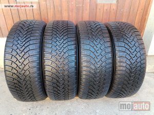 polovni delovi  3569. Gume FALKEN 16-ice, ZIMSKE 215/60, Šara 7,7 mm