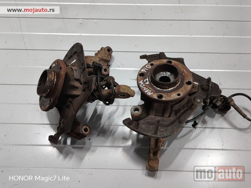 Glavna slika -  Panda 3 prednje glavcine 1.2 benzinac Originalni delovi  Moguca ugradnja delova  Alfa Romeo 147-156-166-159-GT-MiTo-Giulietta Fiat bravo 2 - croma -grande punto -multipla 2 -punto 3 -stilo-idea Freemont Panda 3 500L 500 500x Lancia ypsilon-delta-musa-lybr - MojAuto