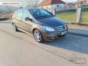 Glavna slika - Mercedes B 180   - MojAuto
