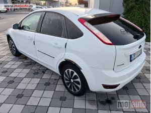 Glavna slika - Ford Focus 1.6B  - MojAuto