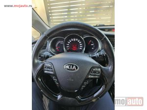 Glavna slika - Kia Ceed   - MojAuto