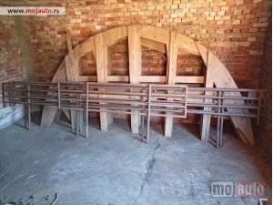 Glavna slika -  Karoserija drvene i metalne stranice za kamion stočar preko 7,5 tona - MojAuto