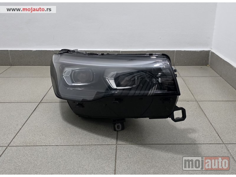 Glavna slika -  Tiguan / 751 / 2024-2026 / Desni far / IQ Light&nbsp;/ ORIGINAL - MojAuto