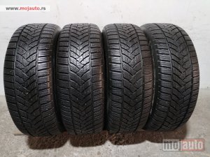 polovni delovi  3685. Gume DUNLOP 17-ice, ZIMSKE 225/60, Šara 7,3 mm
