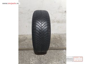 polovni delovi  3639. Guma MICHELIN 16-ica, ZIMSKA 195/55, Šara 6.4 mm, DOT 3520