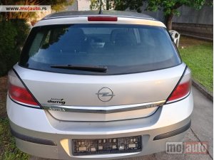 Glavna slika -  Stop svetlo Opel Astra H hedzbek - MojAuto