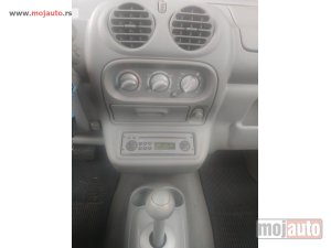 Glavna slika - Renault Twingo automatik  - MojAuto