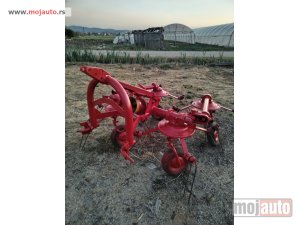 Glavna slika - KUHN Rasturac sena  - MojAuto