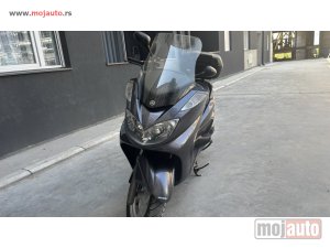 Glavna slika - Yamaha Majesty - MojAuto