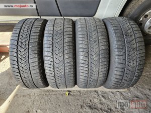 Glavna slika -  225-60-17 Pireli kao nove odlicne povoljno - MojAuto