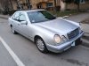Slika 13 - Mercedes E 220   - MojAuto