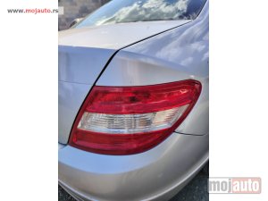 Glavna slika -  Desno stop svetlo za Mercedes C klasu W204 - MojAuto