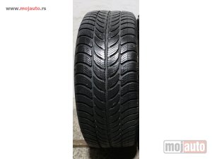 polovni delovi  3530. Guma SAVA 16-ica, ZIMSKA 205/55, Šara 6,0 mm