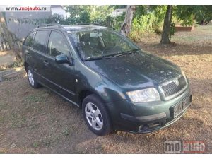 Glavna slika -  SKODA FABIA KOMPLETAN AUTO U DELOVIMA - MojAuto