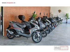 Glavna slika - Piaggio kmoto R8 - MojAuto