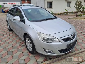 Glavna slika - Opel Astra J  - MojAuto
