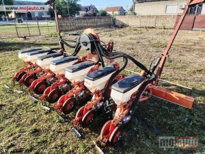 polovni Traktor NODET kuhn planter 7 redi