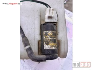 Glavna slika -  Daewoo Nubira 1 motoric posude za tecnost za soferku - MojAuto